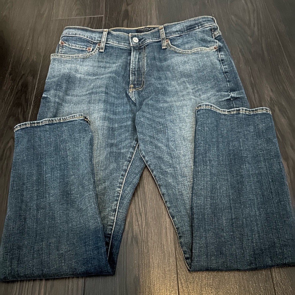 Men’s Lucky Brand athletic straight jeans
